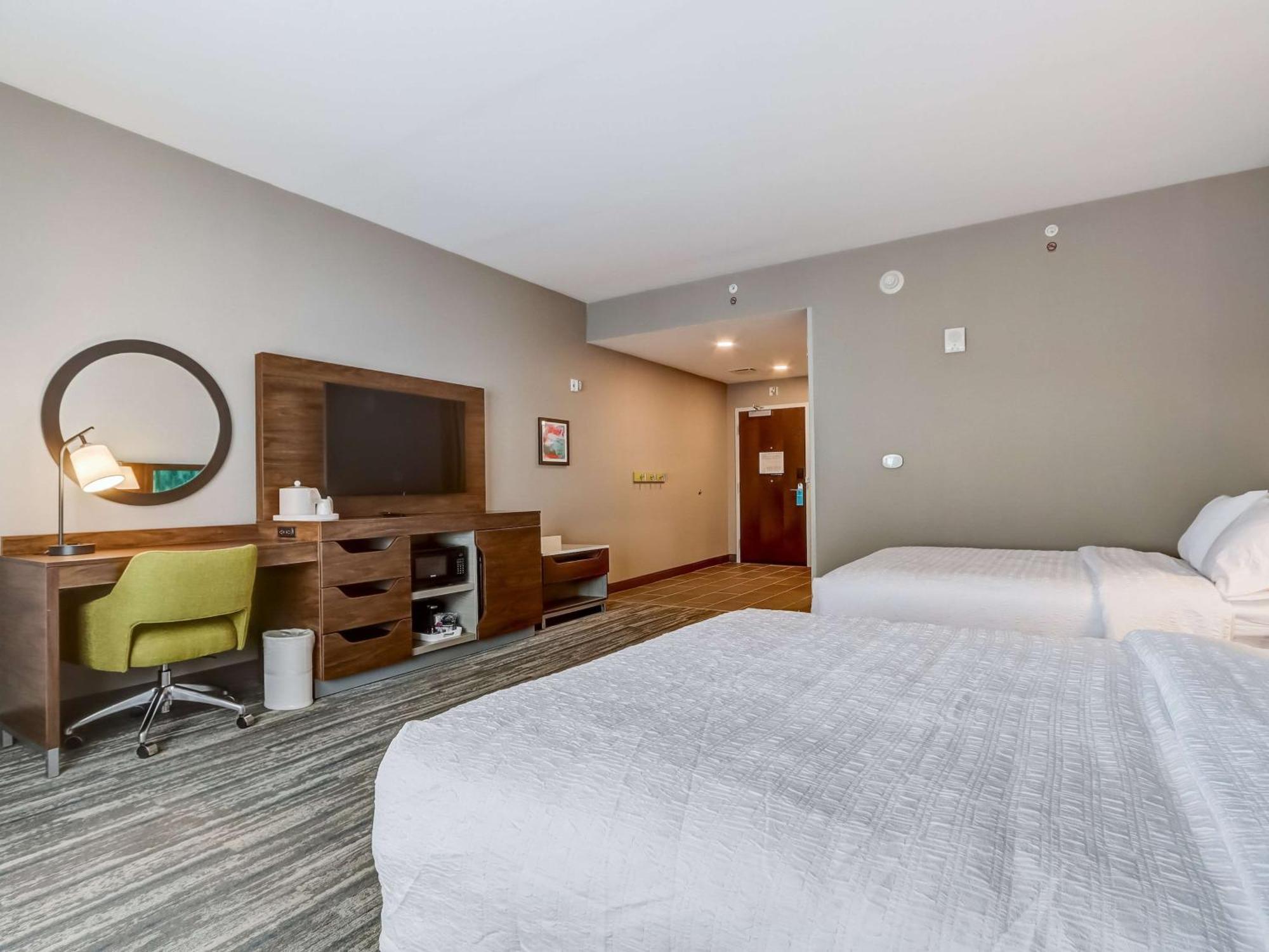 Hampton & Midtown Rookwood Hotel 3*