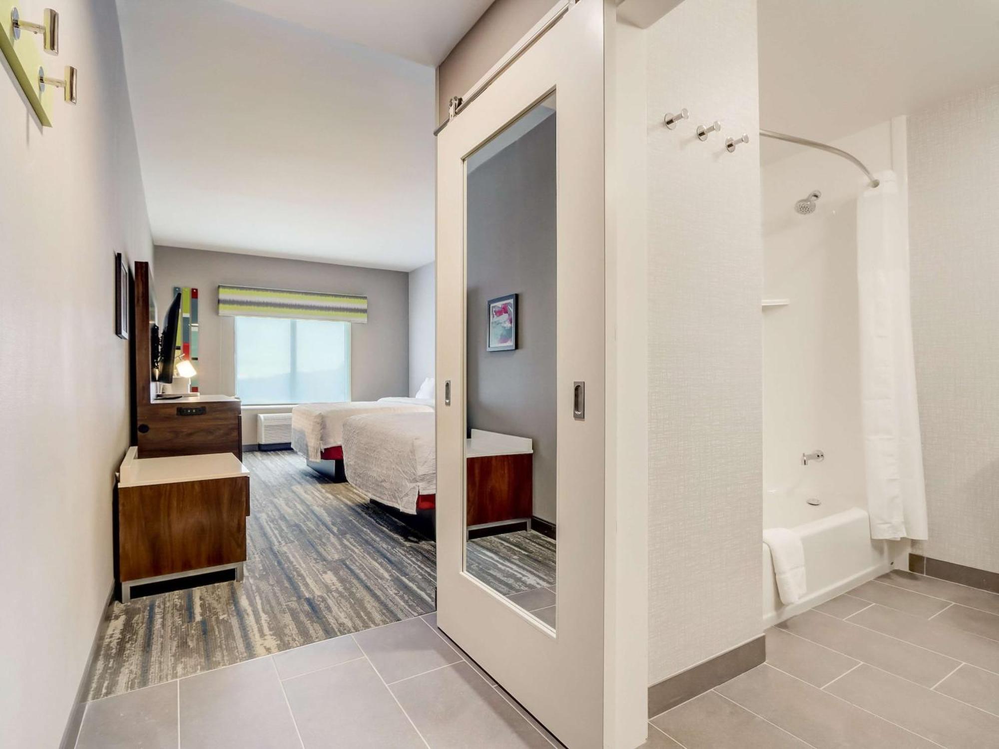 Hampton & Midtown Rookwood Hotel Cincinnati