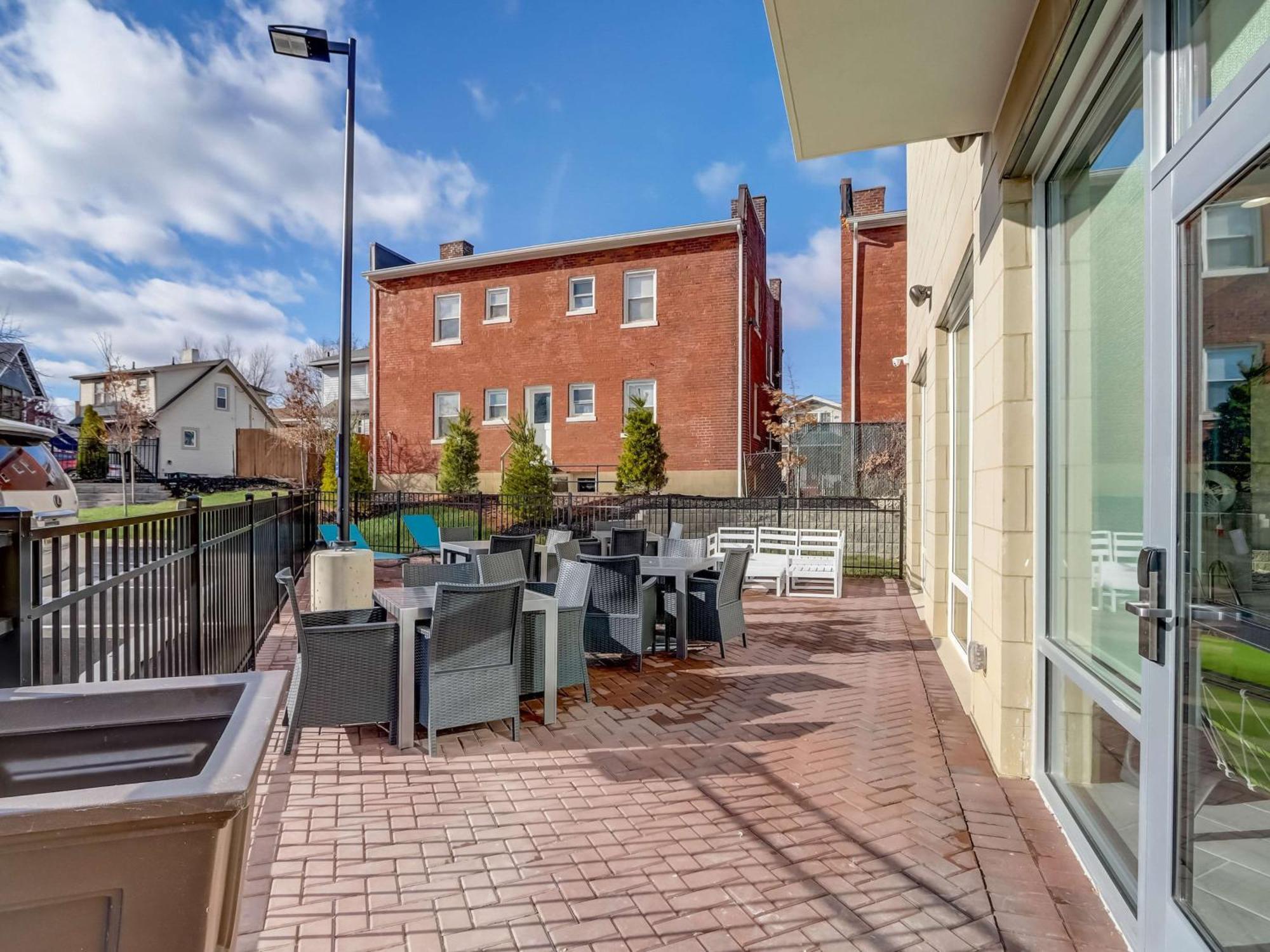 Hampton & Midtown Rookwood 3* Cincinnati