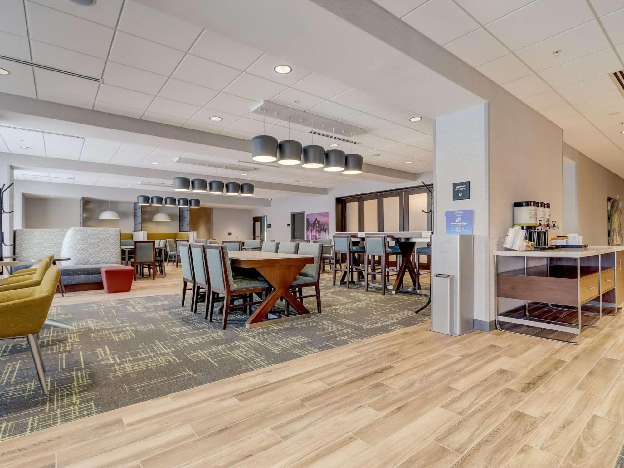 Hampton & Midtown Rookwood Hotel Cincinnati